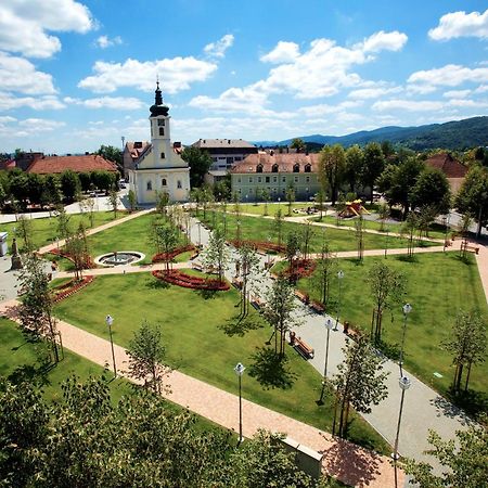 Luxury Rooms Lira Ogulin Zewnętrze zdjęcie