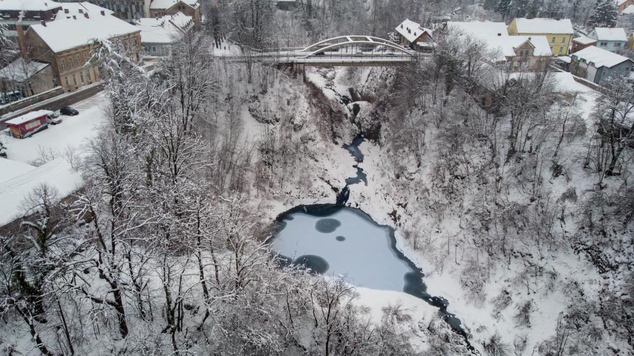 Luxury Rooms Lira Ogulin Zewnętrze zdjęcie